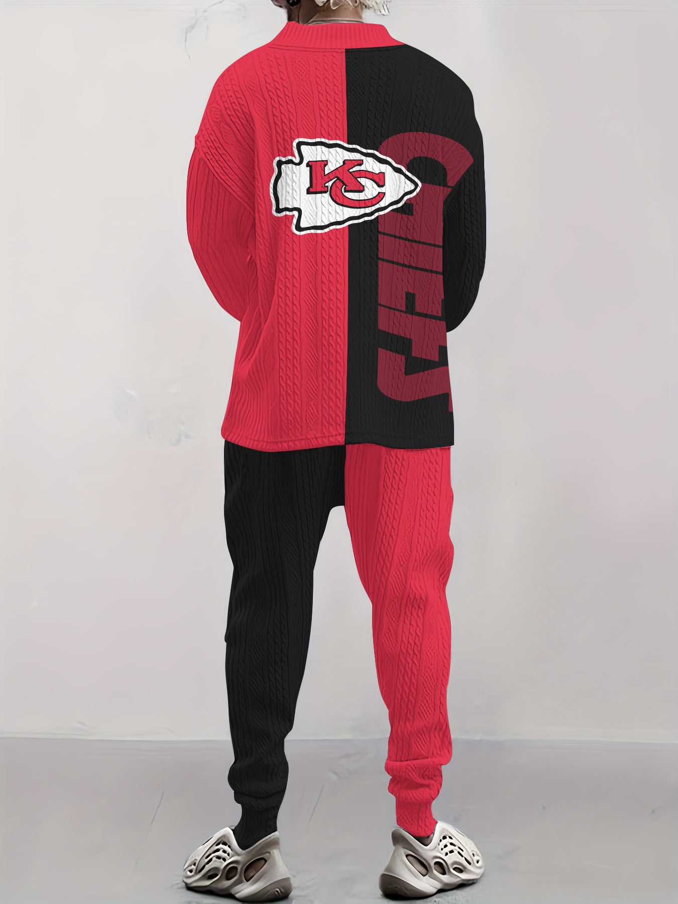 Kansas City Chiefs  Classic All-Season Long Sleeve V-Neck Pullover Sweater