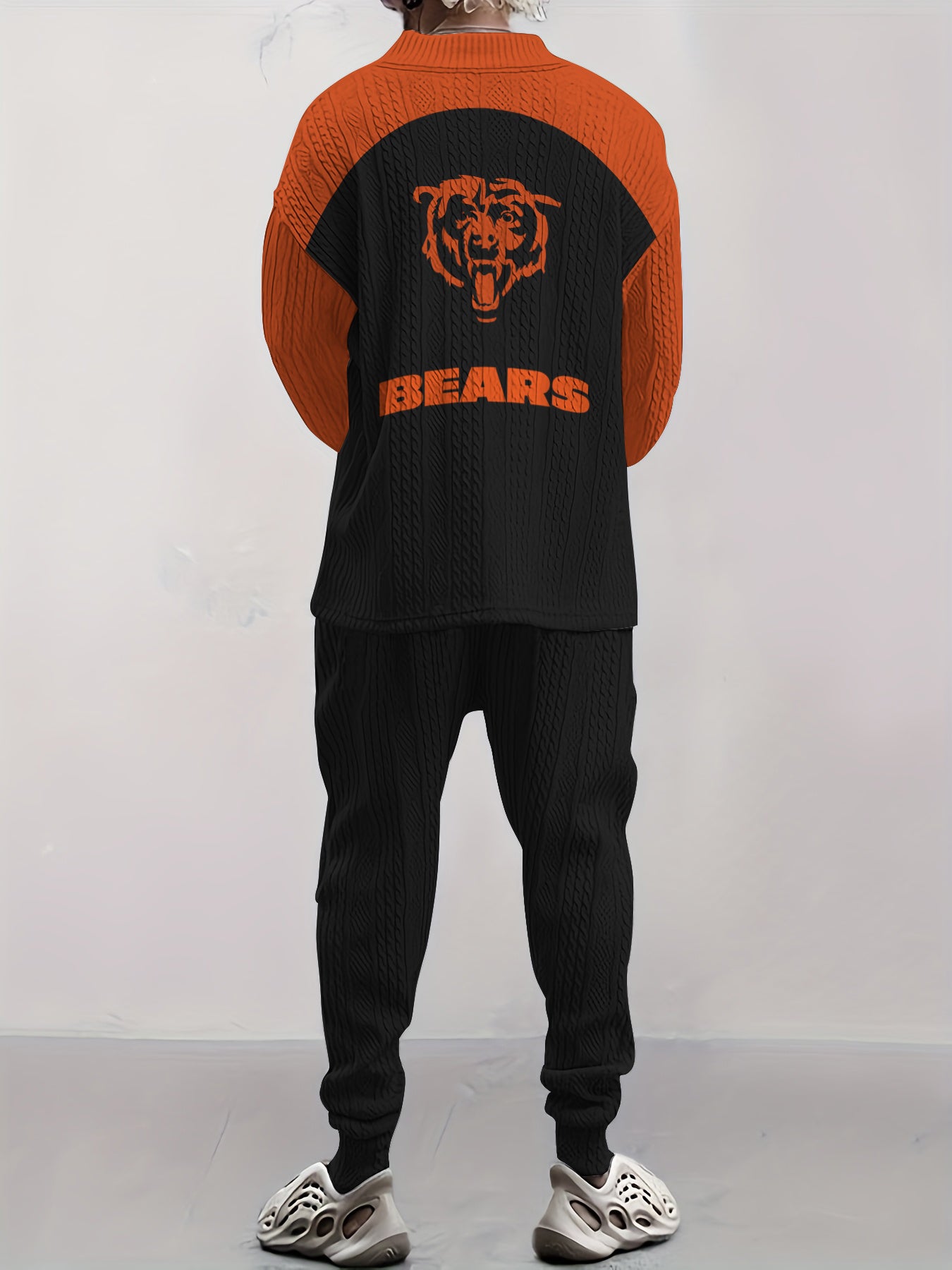Chicago Bears Classic  All-Season Long Sleeve V-Neck Pullover Sweater