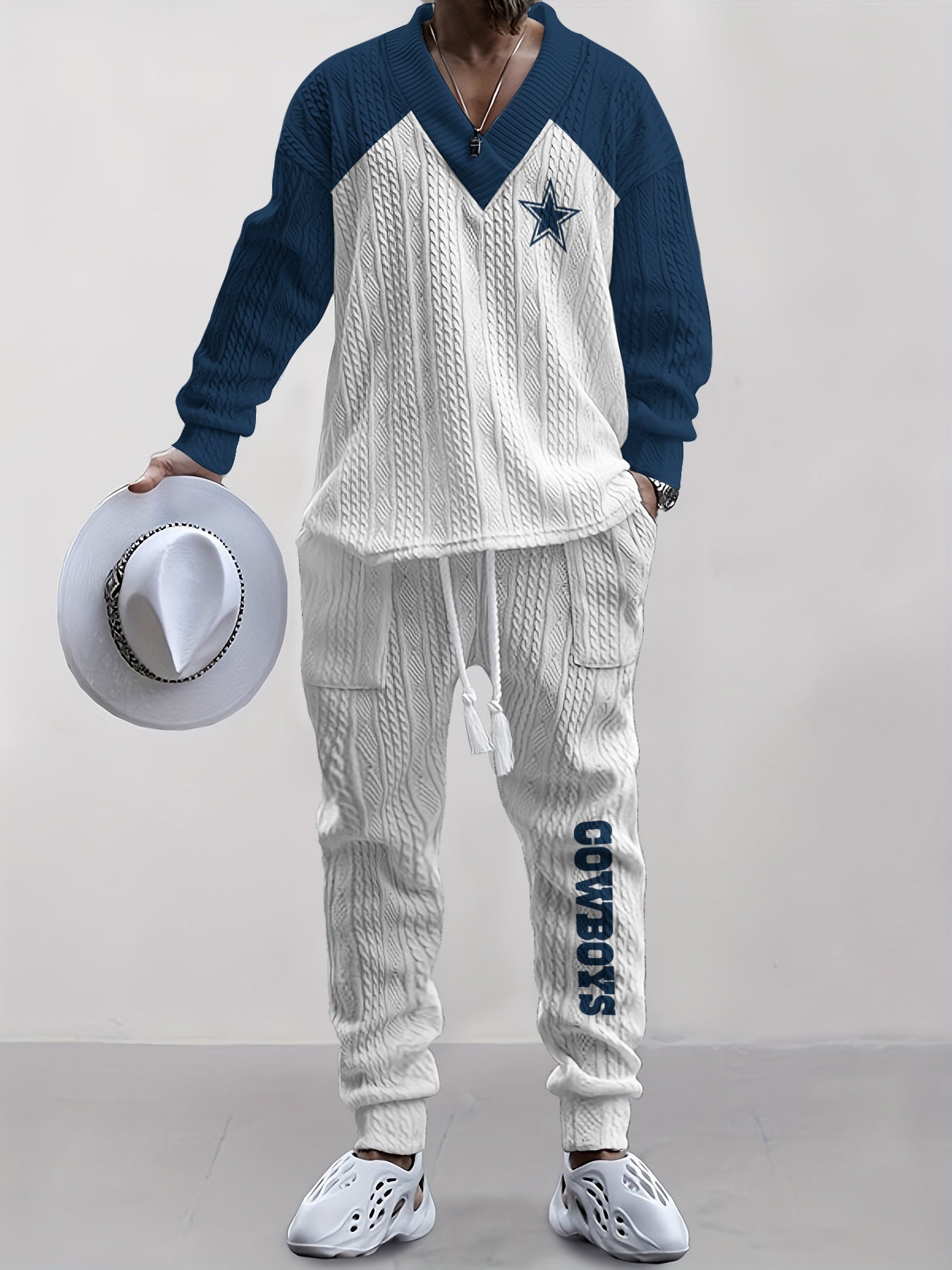 Dallas Cowboys Classic  All-Season Long Sleeve V-Neck Pullover Sweater