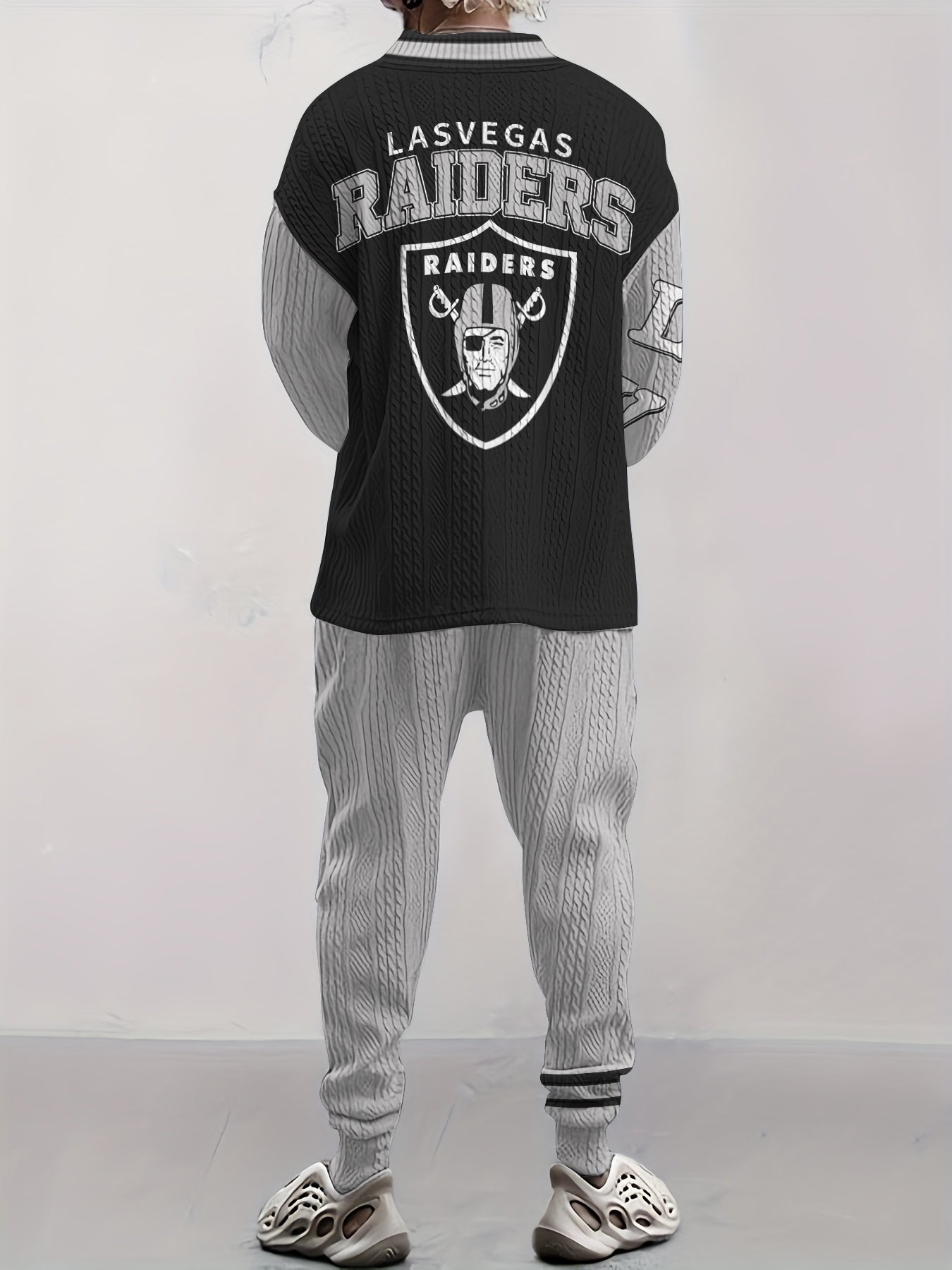 Las Vegas Raiders Classic All-Season Long Sleeve V-Neck Pullover Sweater