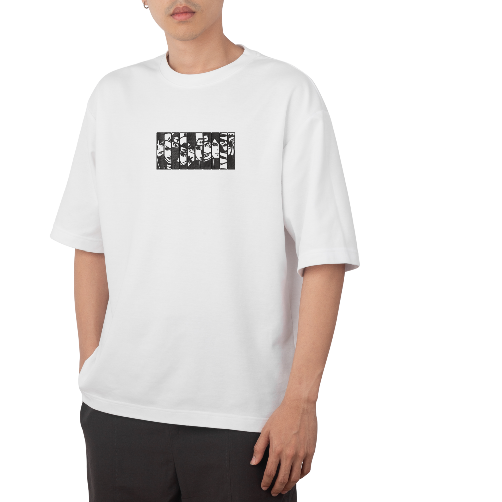 Character in Naruto embroidered T-shirt