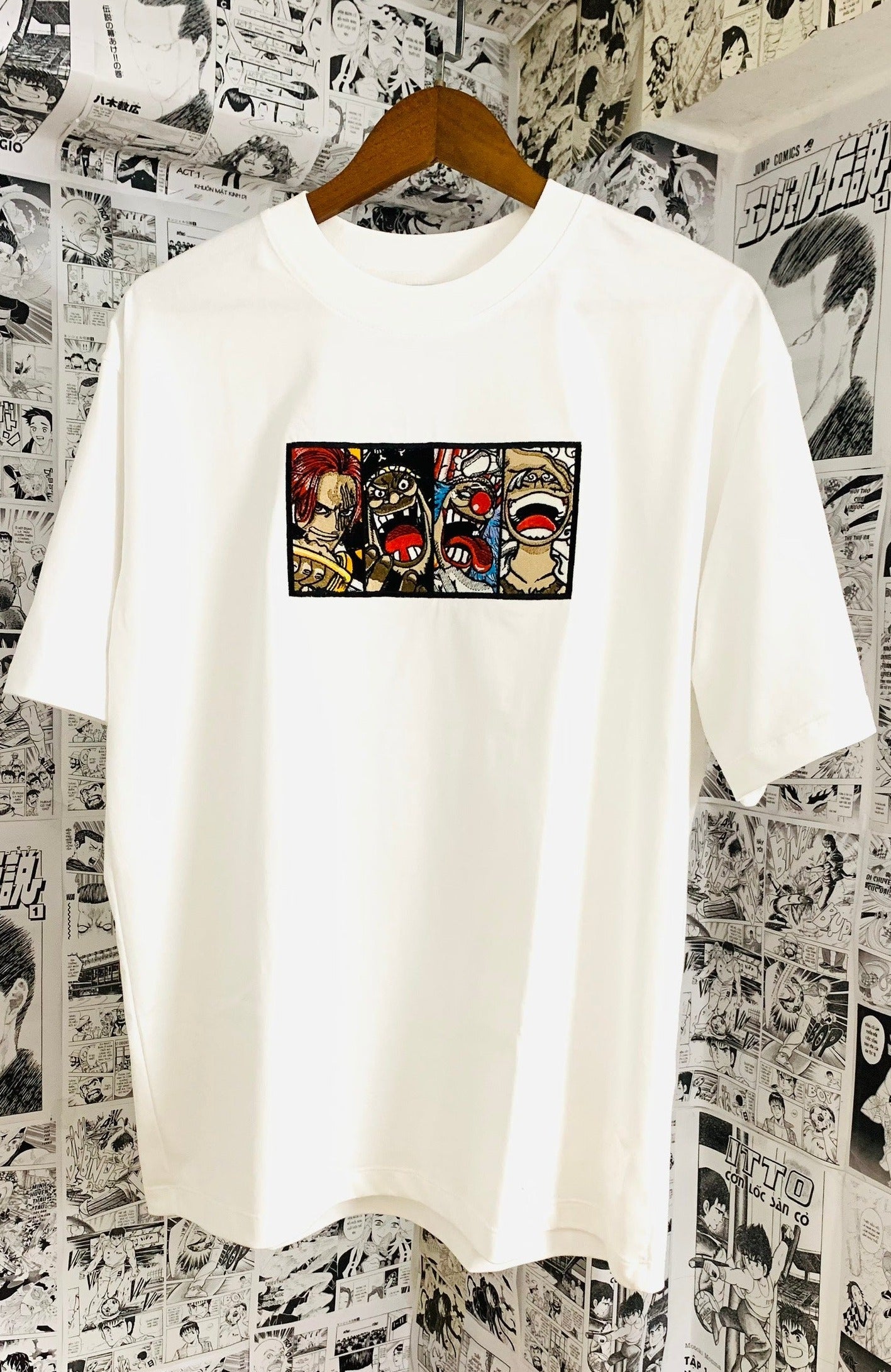 Four Emperors One Piece Embroidered Sweater