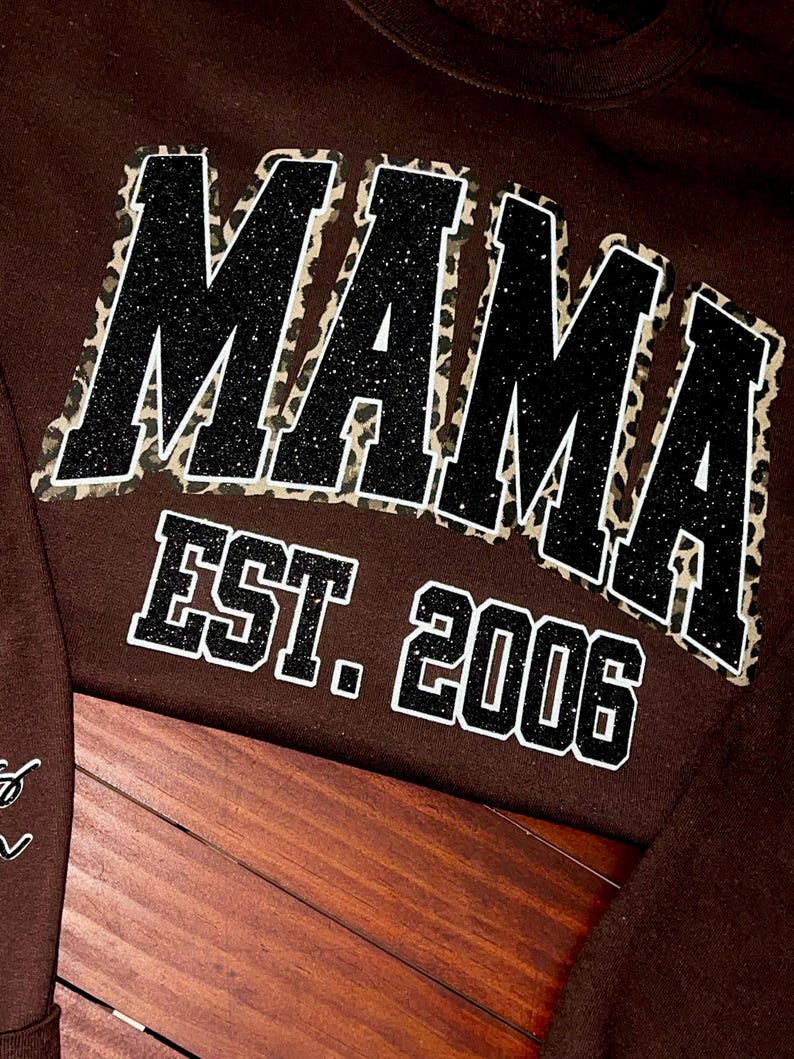 Custom Leopard Embroidery Mama Est Yaer Glitter Sweatshirt With Kids Name