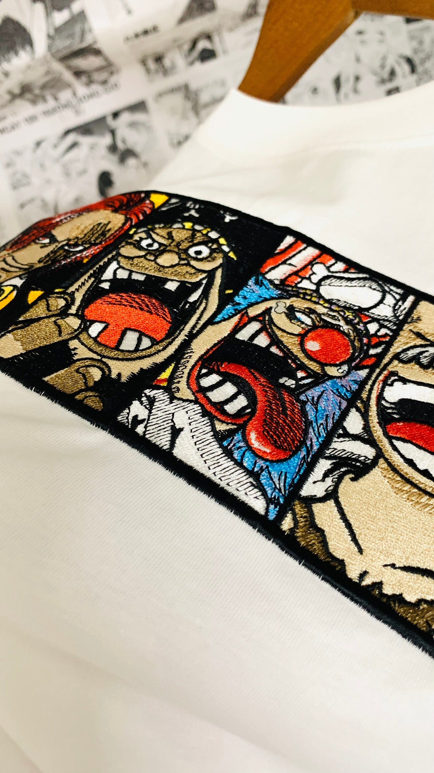 Four Emperors One Piece Embroidered Sweater