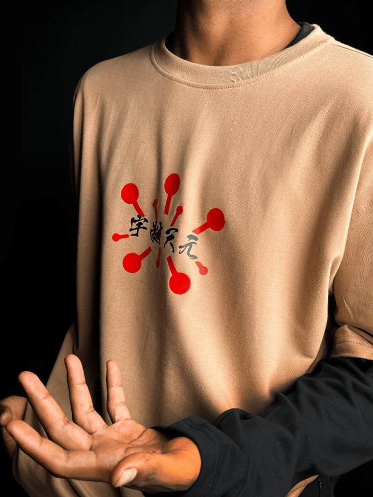Fashionable Graphic T-Shirt