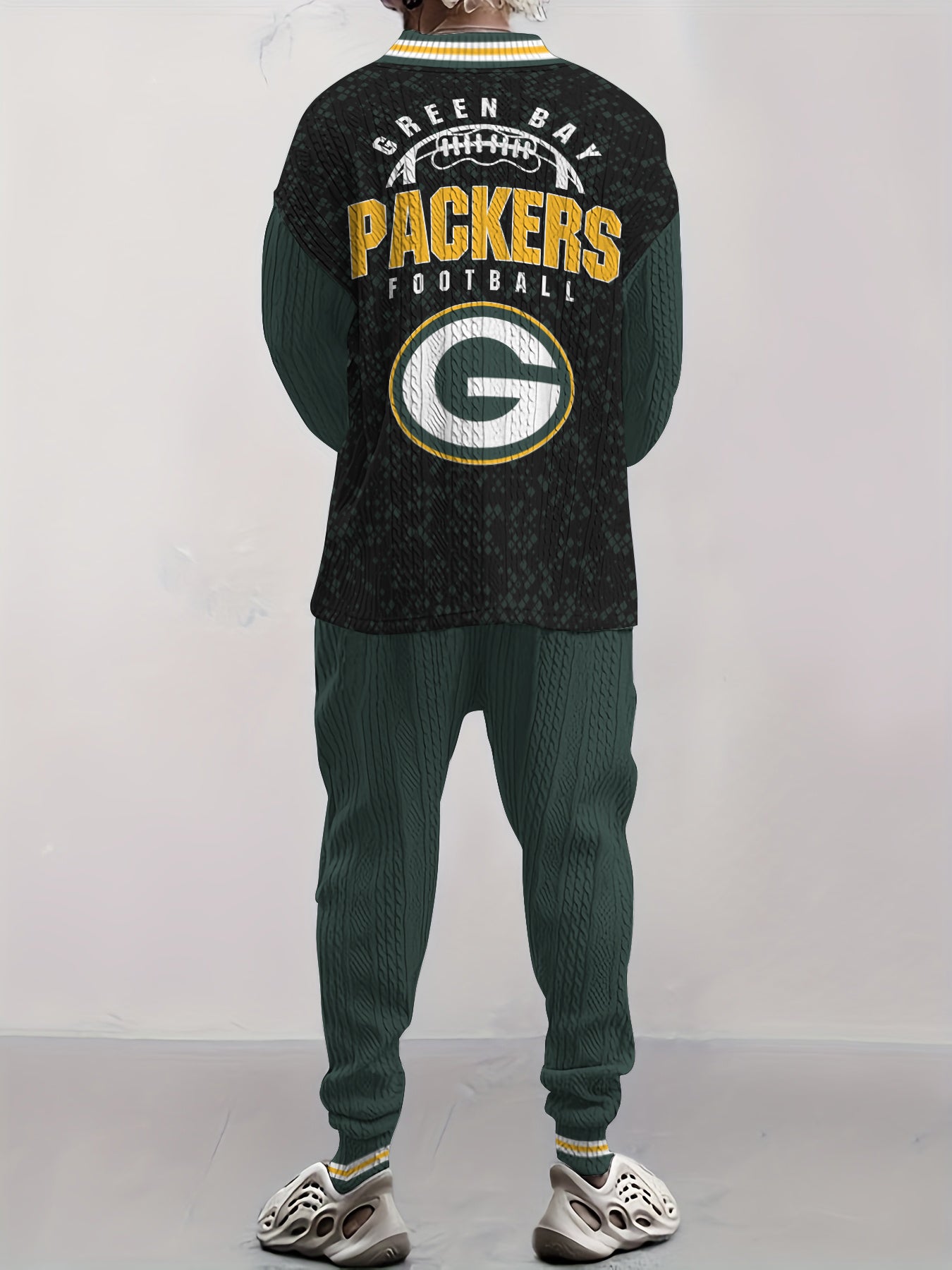Green Bay Packers  Classic All-Season Long Sleeve V-Neck Pullover Sweater