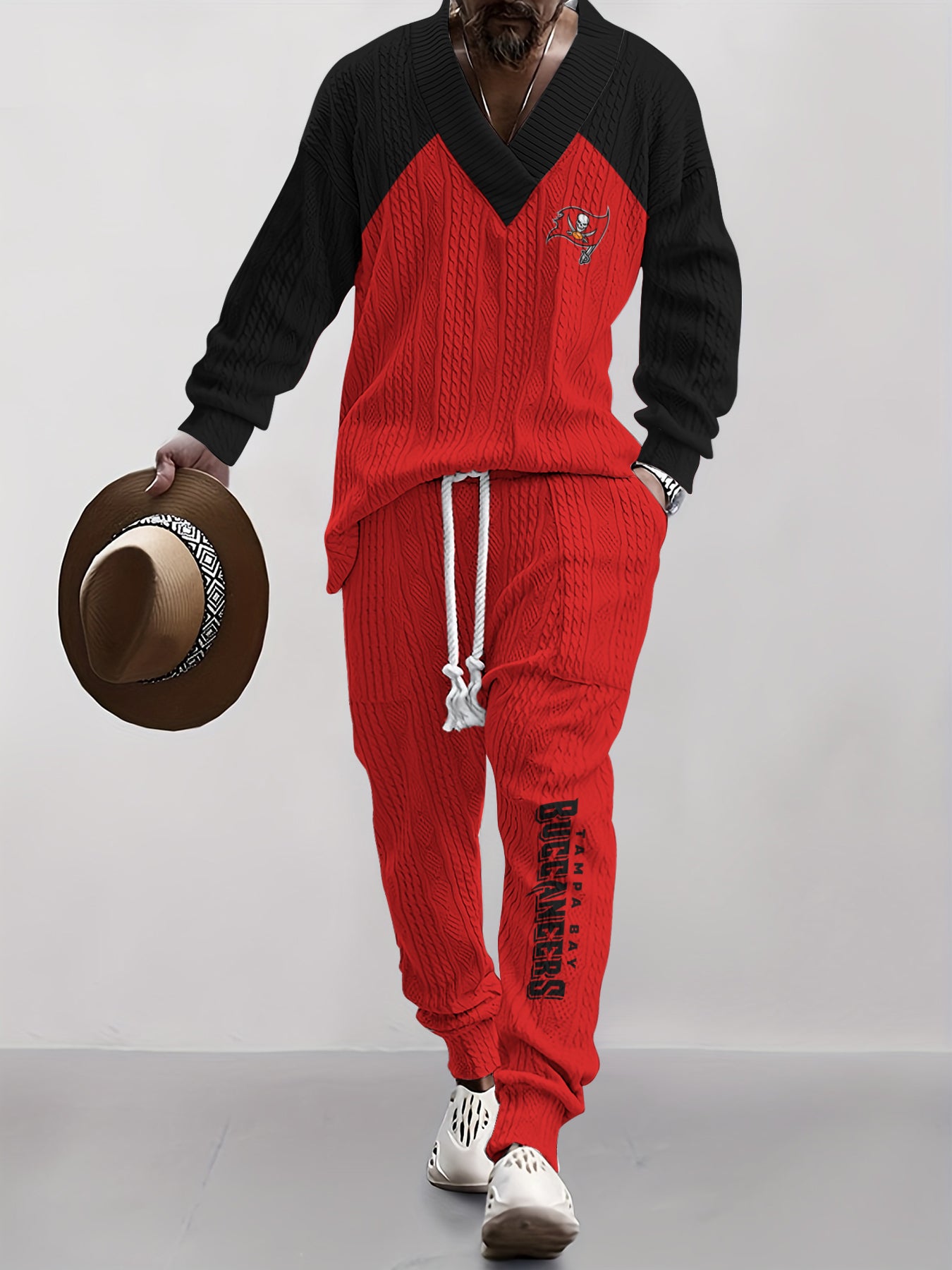 Tampa Bay Buccaneers Classic  All-Season Long Sleeve V-Neck Pullover Sweater