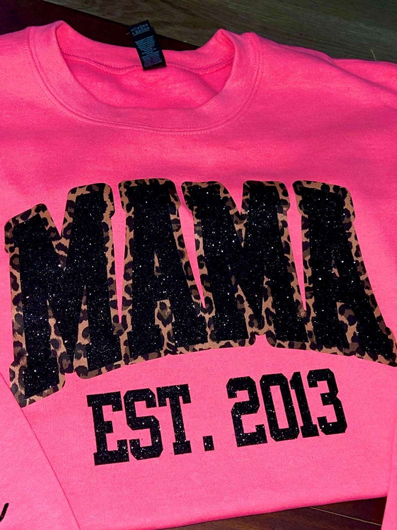 Custom Leopard Embroidery Mama Est Yaer Glitter Sweatshirt With Kids Name