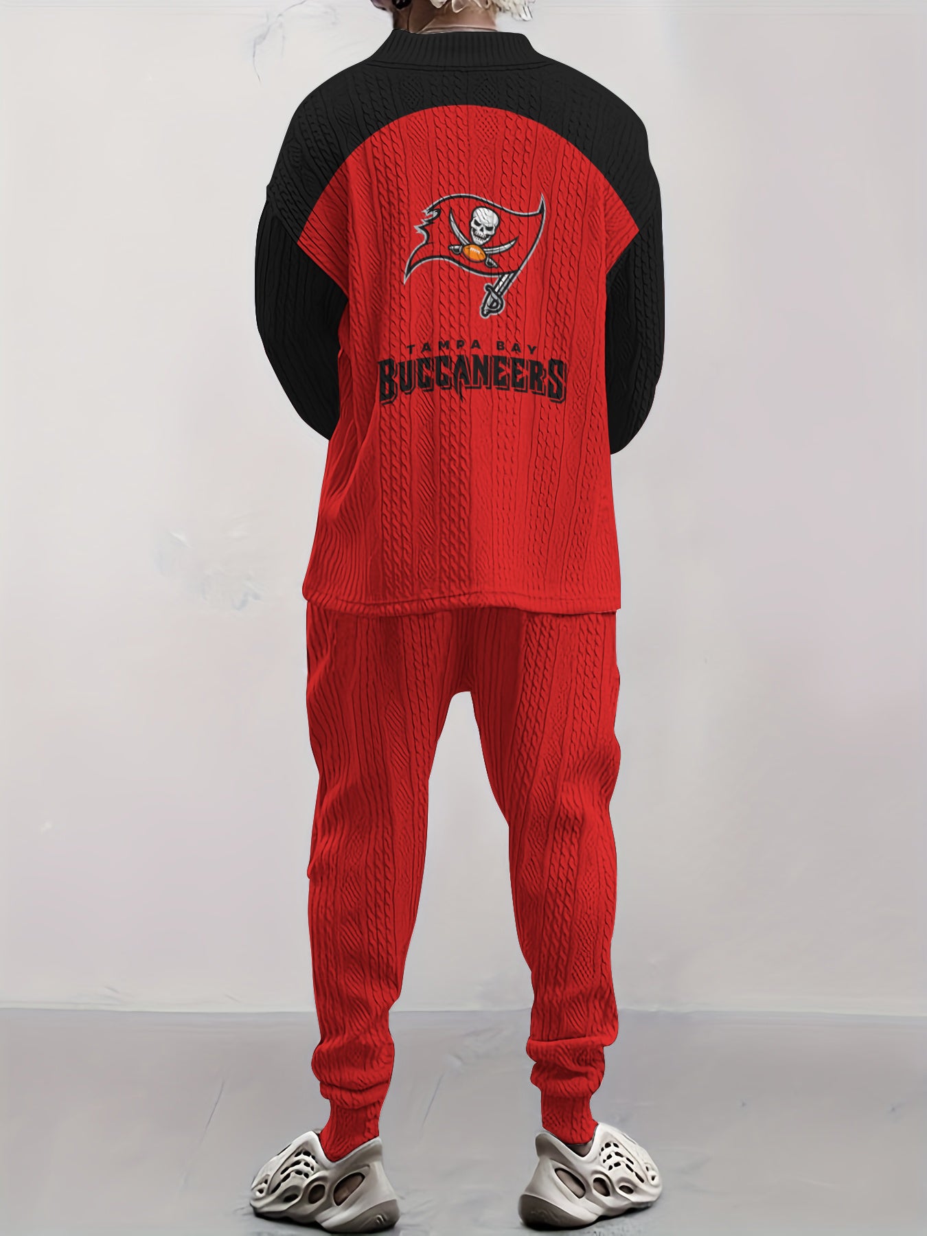 Tampa Bay Buccaneers Classic  All-Season Long Sleeve V-Neck Pullover Sweater