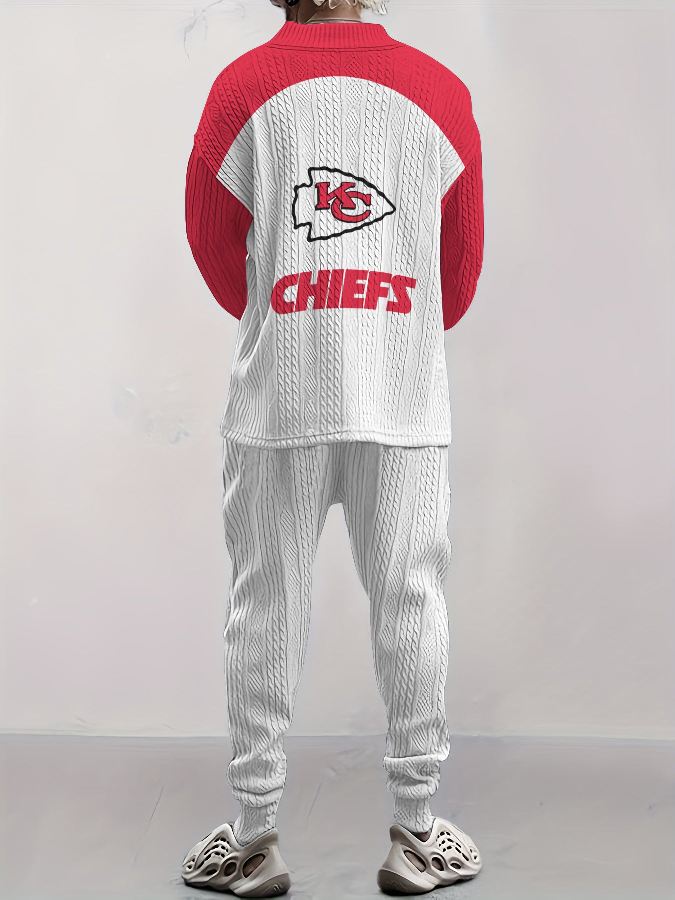 Kansas City Chiefs Classic  All-Season Long Sleeve V-Neck Pullover Sweater