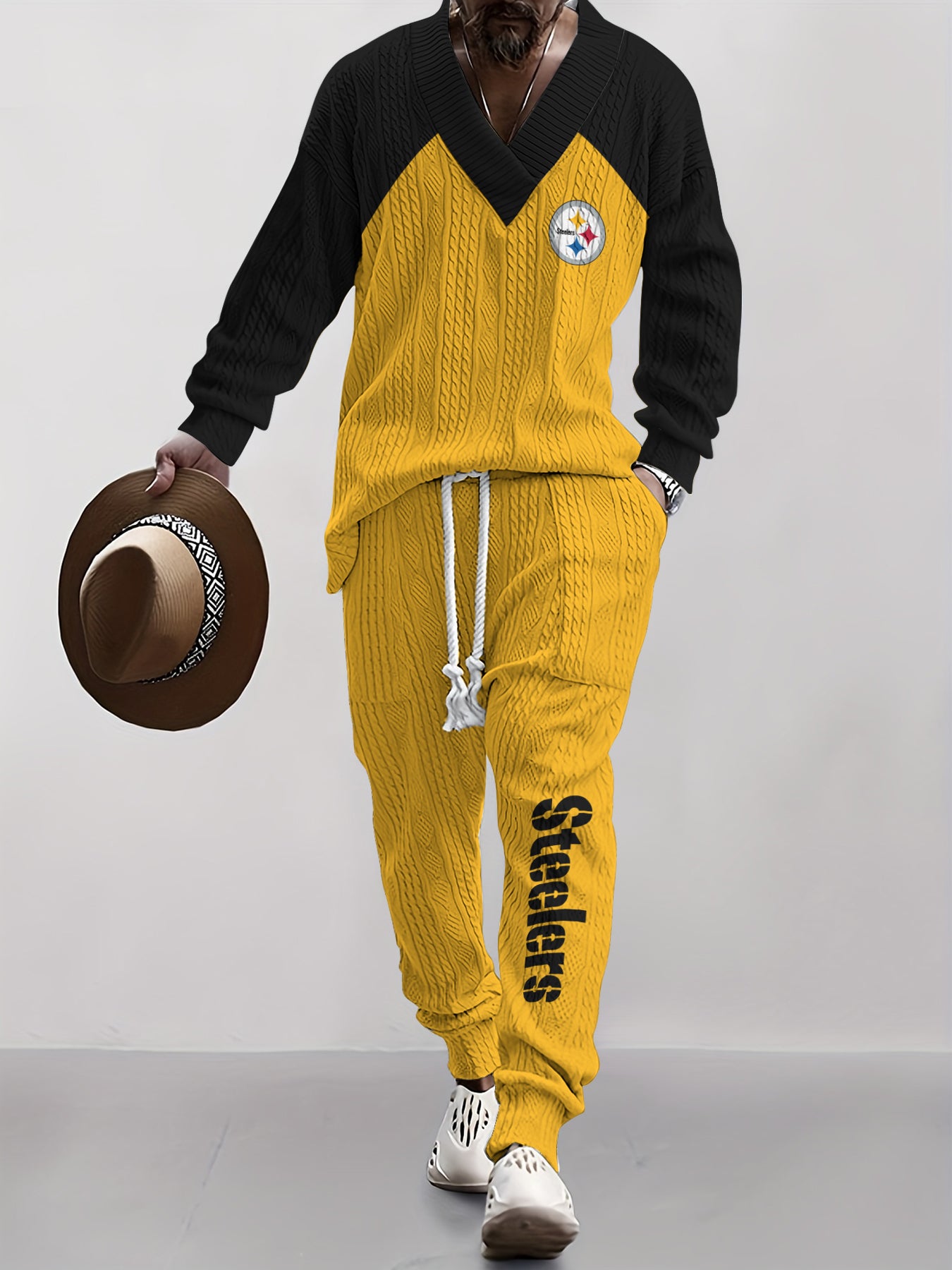 Pittsburgh Steelers Classic  All-Season Long Sleeve V-Neck Pullover Sweater
