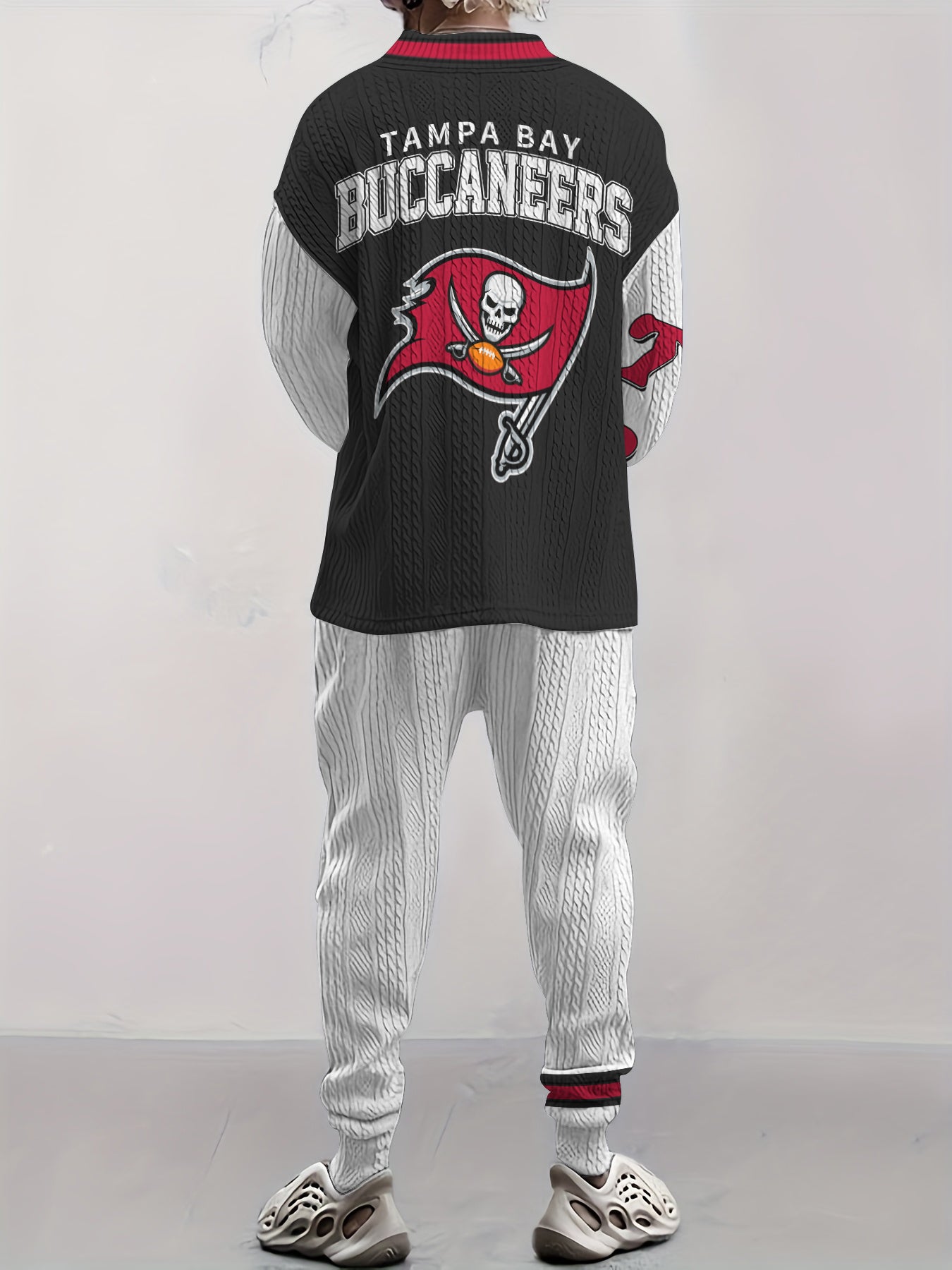 Tampa Bay Buccaneers Classic  All-Season Long Sleeve V-Neck Pullover Sweater
