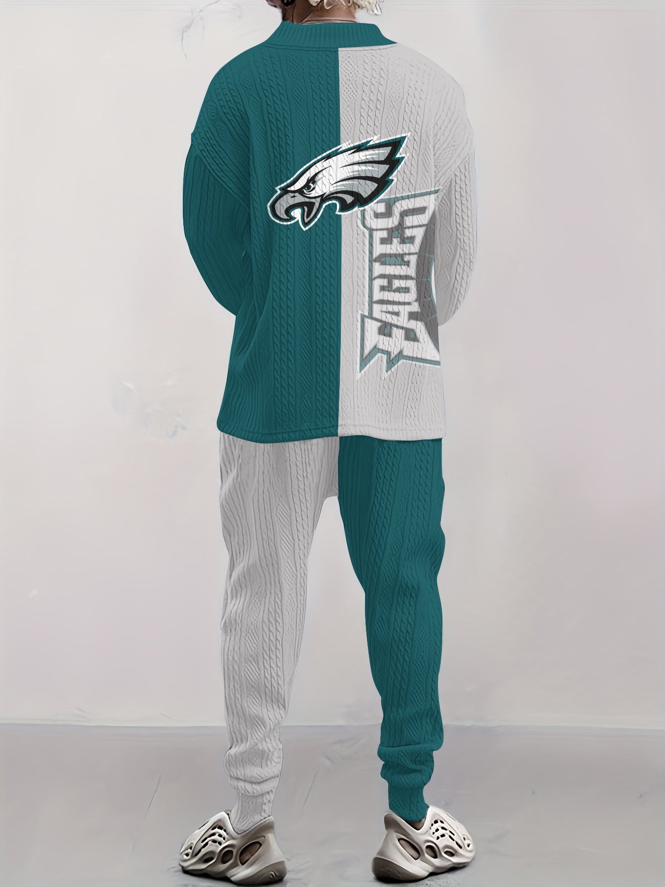 Philadelphia Eagles  Classic All-Season Long Sleeve V-Neck Pullover Sweater