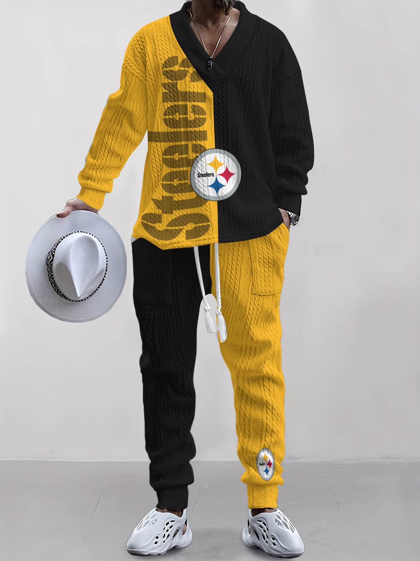 Pittsburgh Steelers  Classic All-Season Long Sleeve V-Neck Pullover Sweater