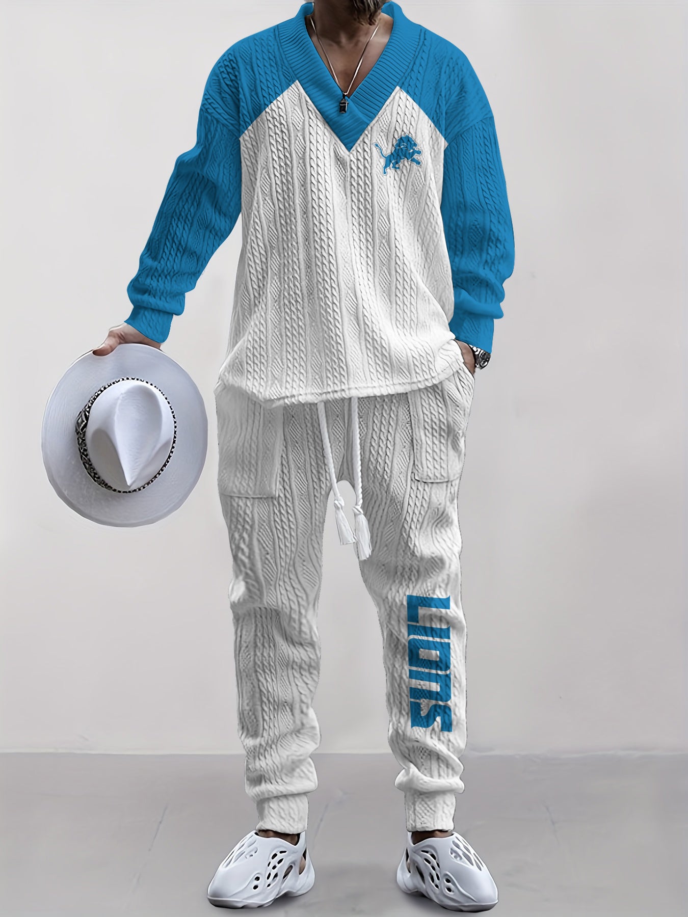 Detroit Lions Classic  All-Season Long Sleeve V-Neck Pullover Sweater