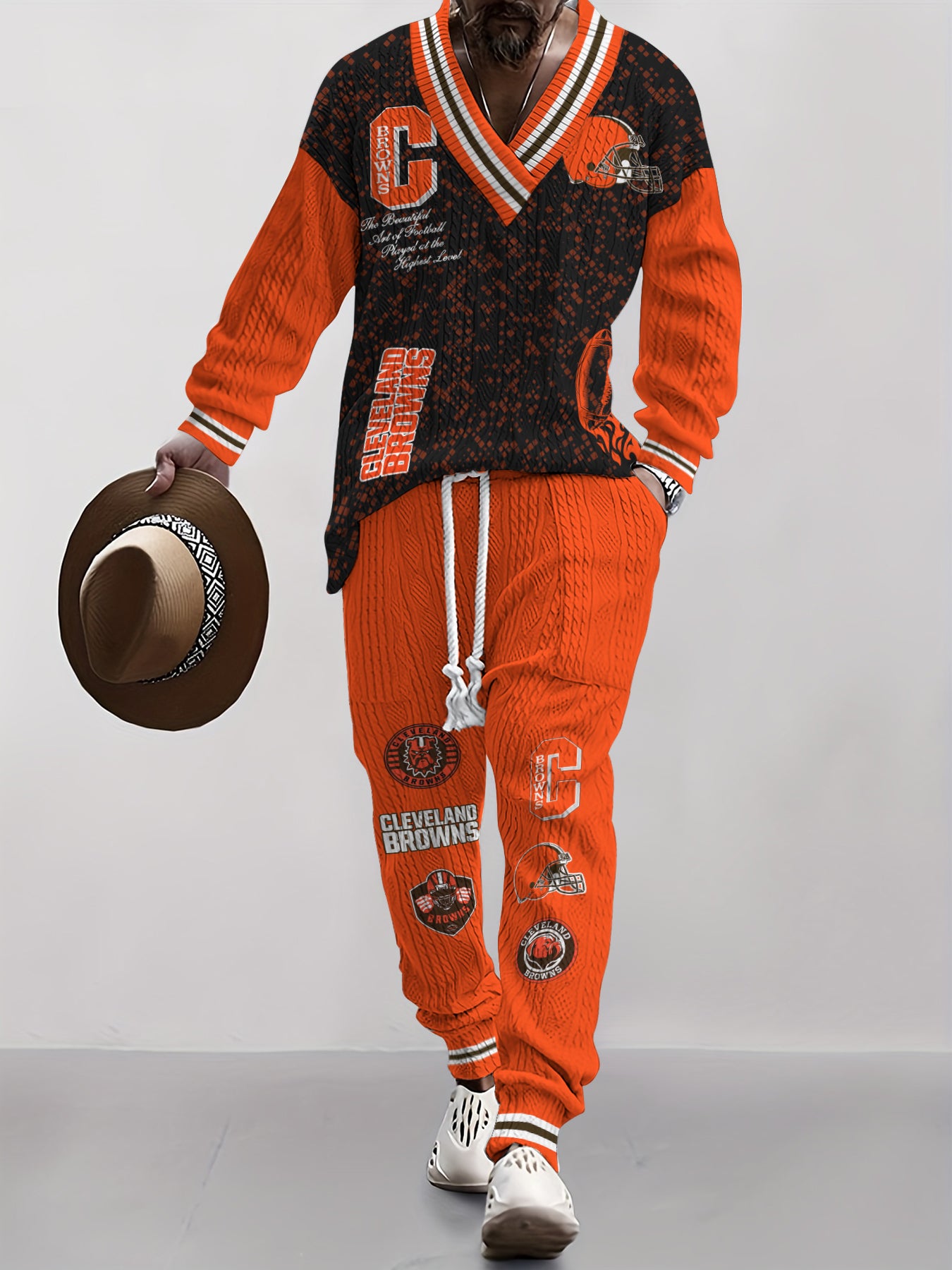 Cleveland Browns  Classic All-Season Long Sleeve V-Neck Pullover Sweater