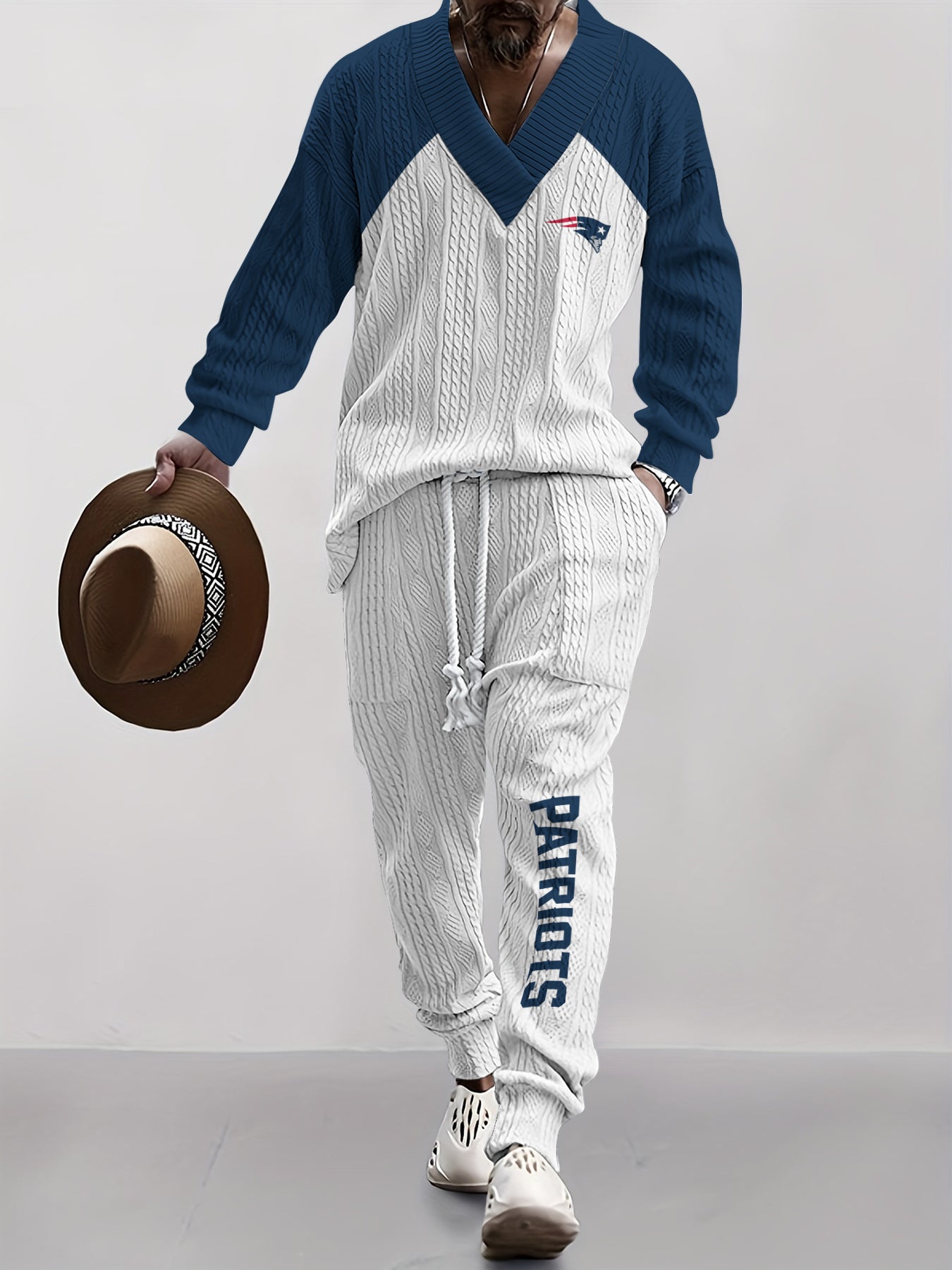 New England Patriots Classic  All-Season Long Sleeve V-Neck Pullover Sweater