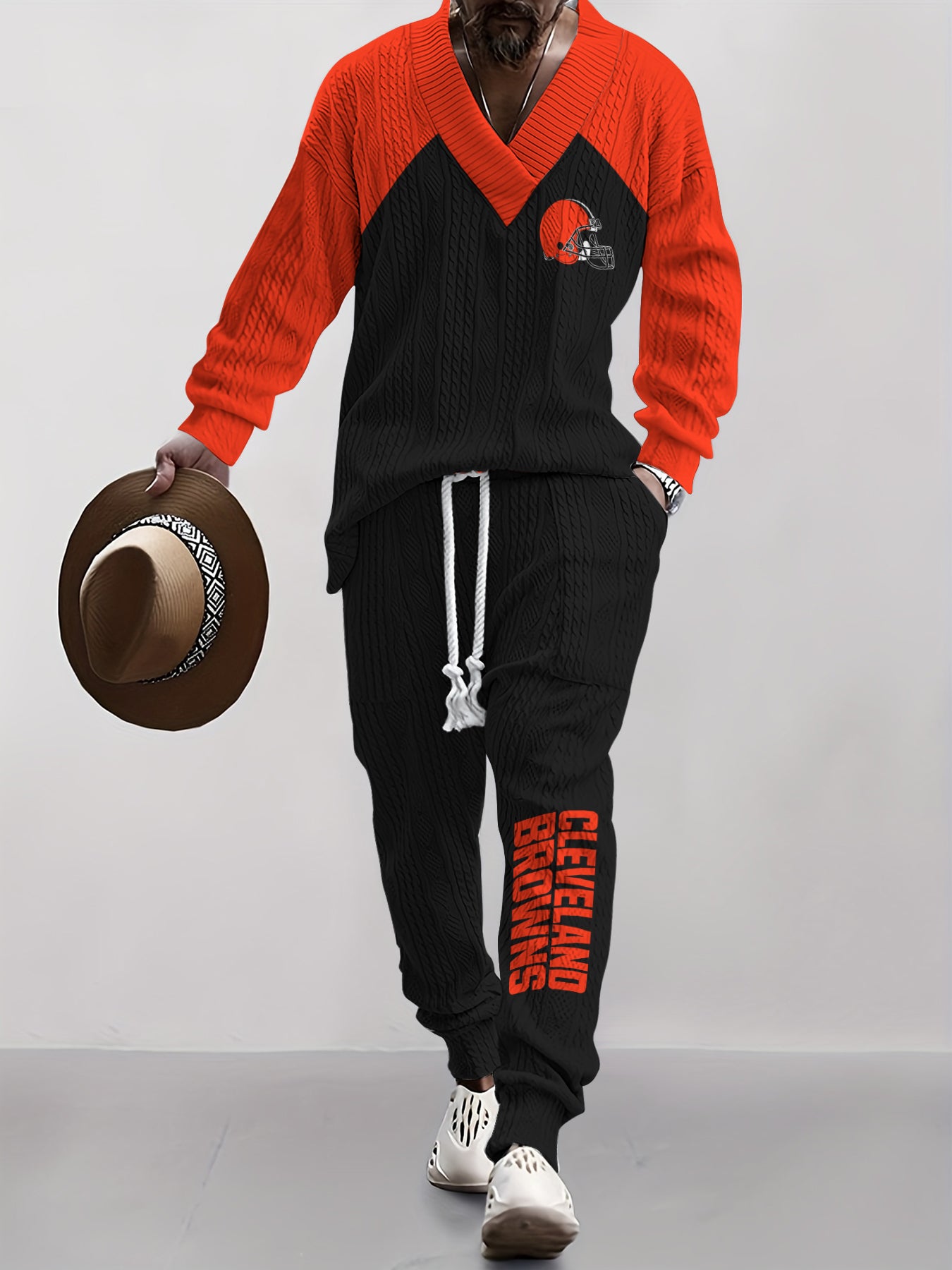 Cleveland Browns Classic  All-Season Long Sleeve V-Neck Pullover Sweater