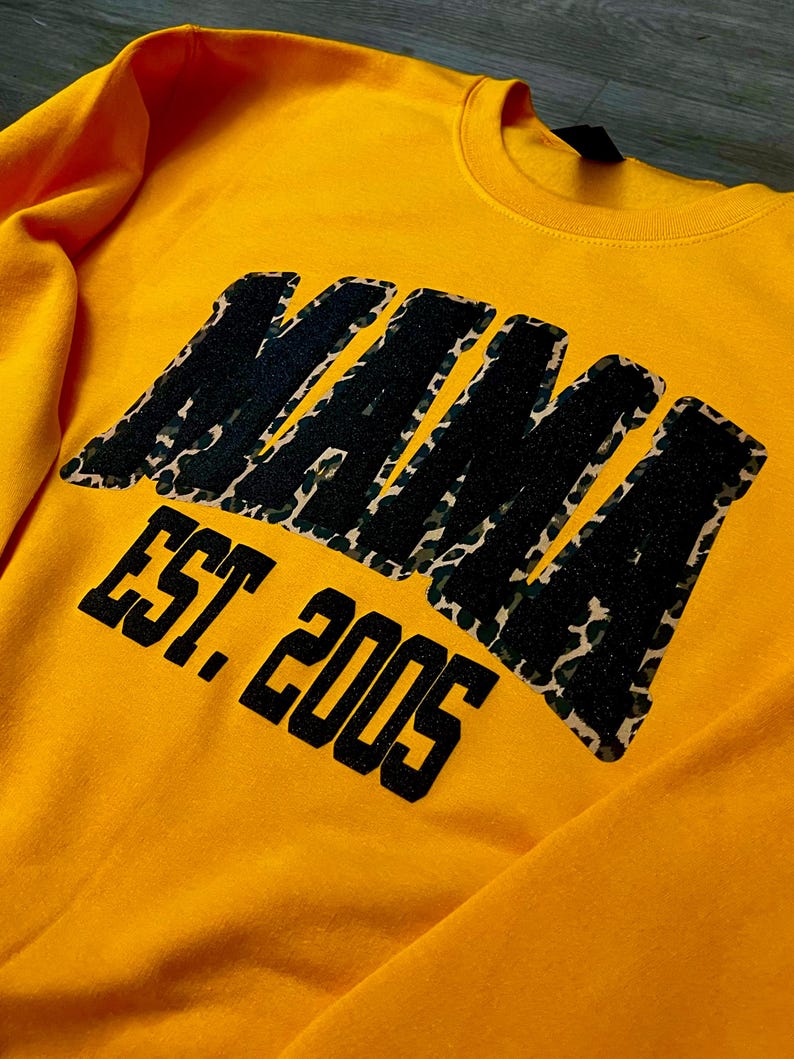 Custom Leopard Embroidery Mama Est Yaer Glitter Sweatshirt With Kids Name