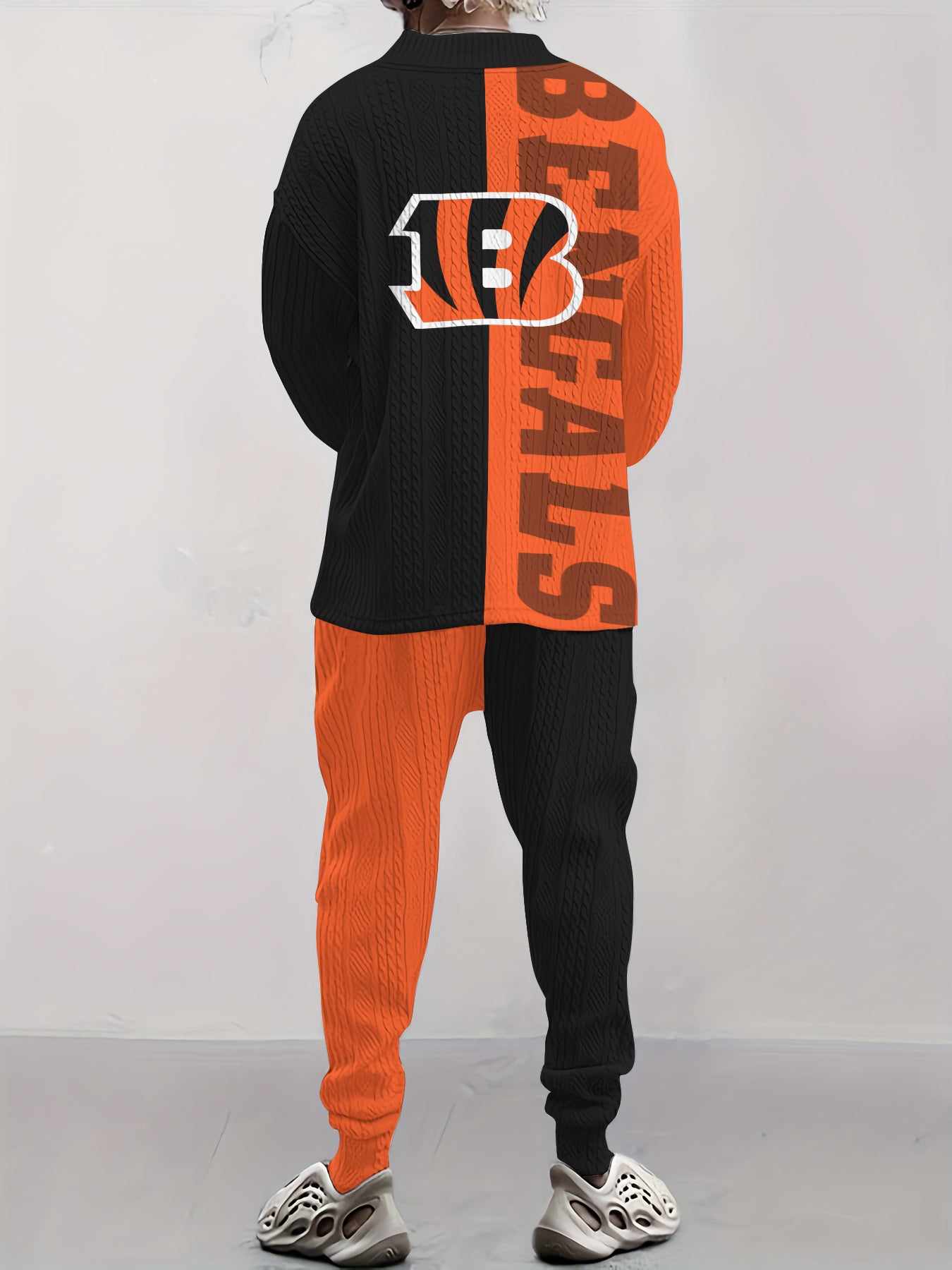 Cincinnati Bengals  Classic All-Season Long Sleeve V-Neck Pullover Sweater