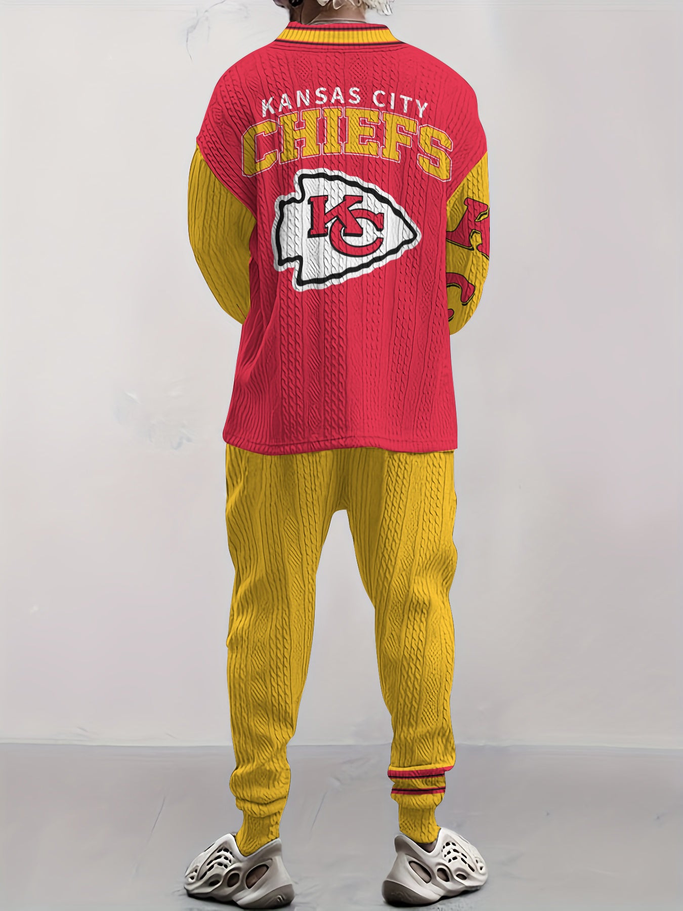 Kansas City Chiefs  Classic All-Season Long Sleeve V-Neck Pullover Sweater