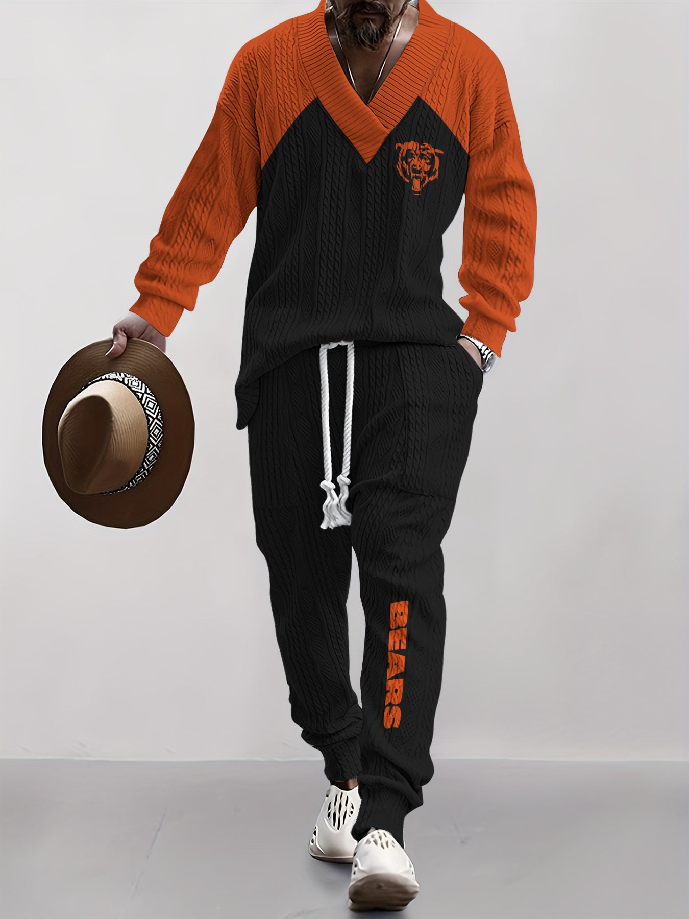 Chicago Bears Classic  All-Season Long Sleeve V-Neck Pullover Sweater