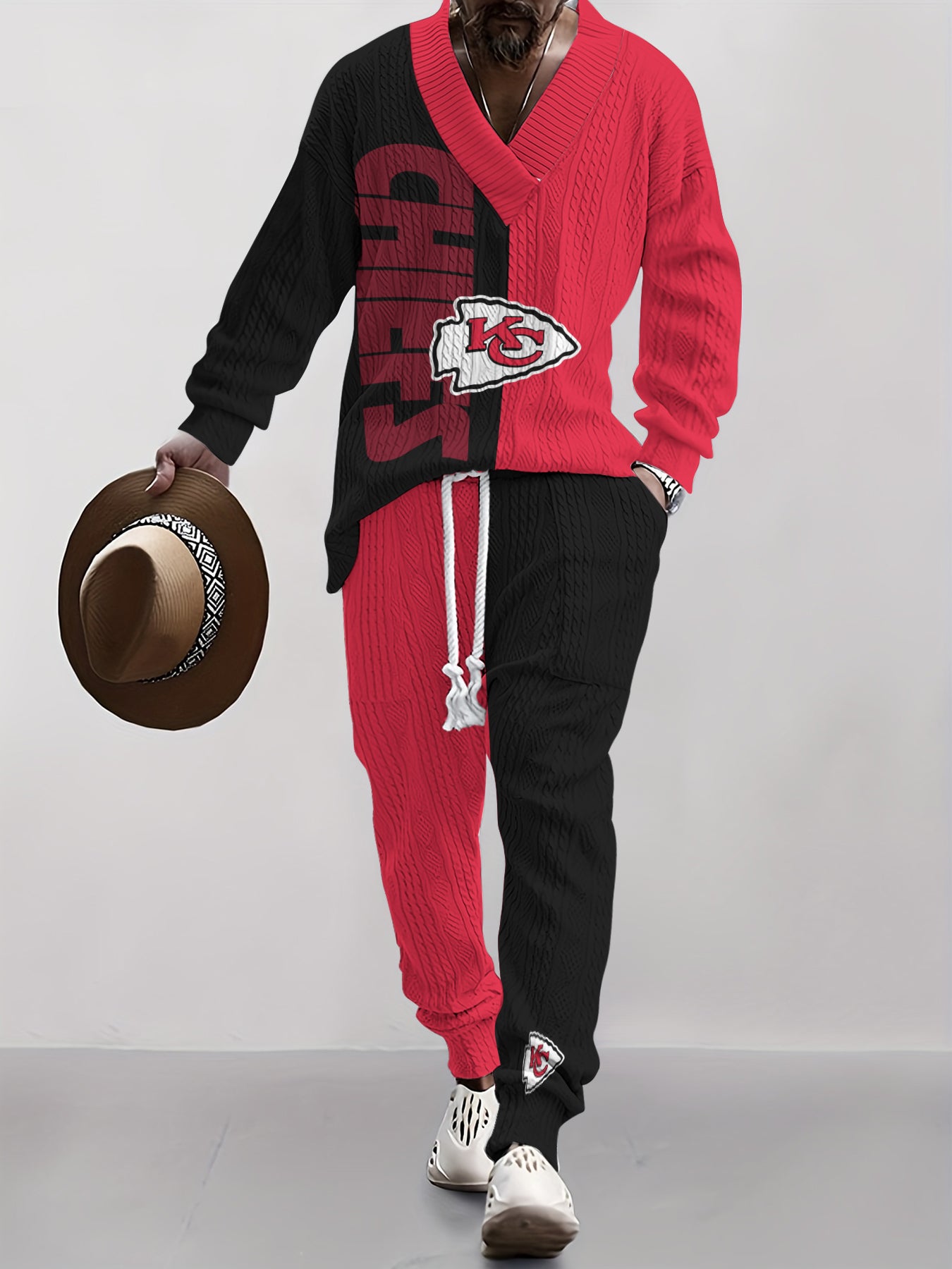 Kansas City Chiefs  Classic All-Season Long Sleeve V-Neck Pullover Sweater