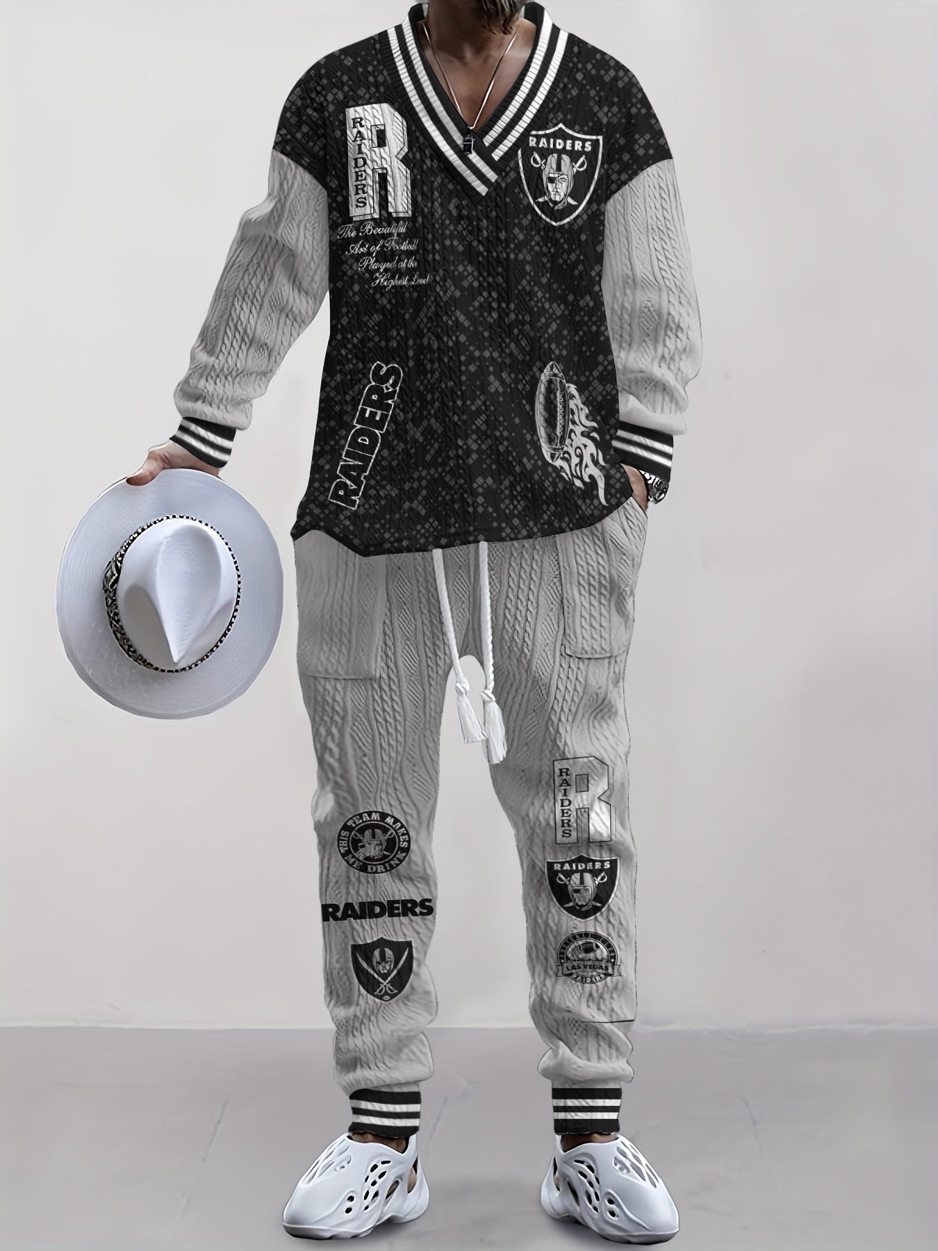 Las Vegas Raiders  Classic All-Season Long Sleeve V-Neck Pullover Sweater