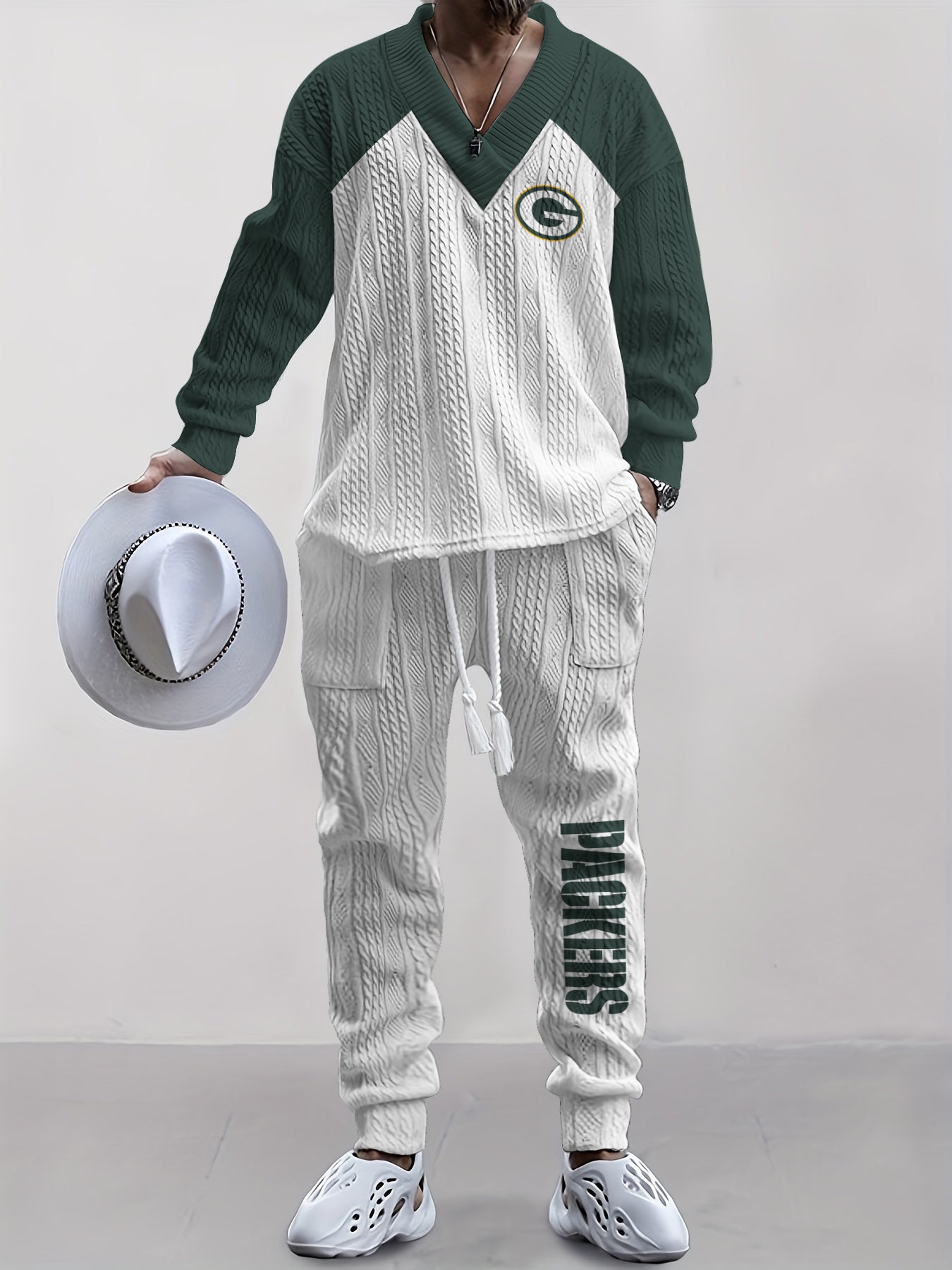 Green Bay Packers Classic  All-Season Long Sleeve V-Neck Pullover Sweater