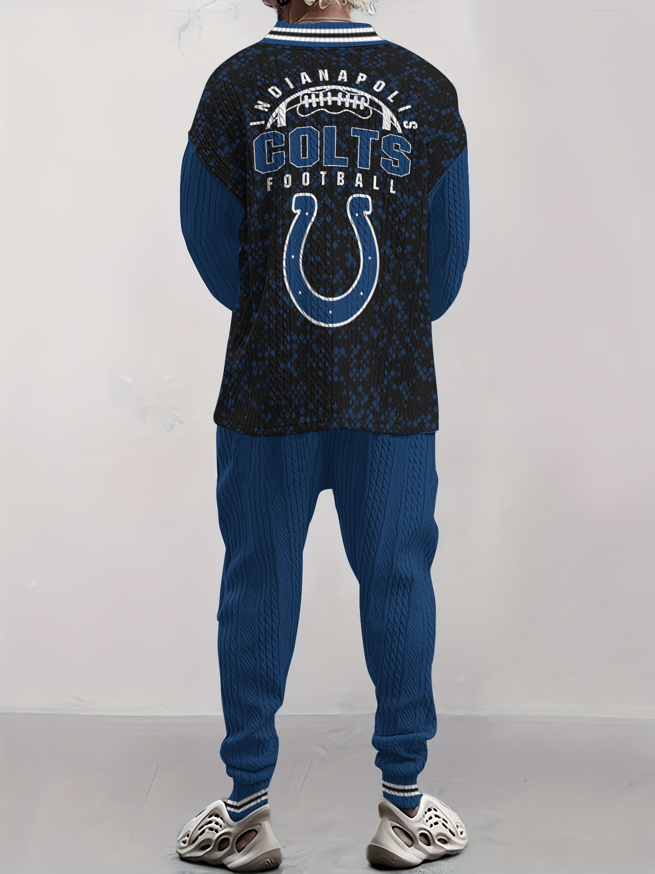 Indianapolis Colts  Classic All-Season Long Sleeve V-Neck Pullover Sweater