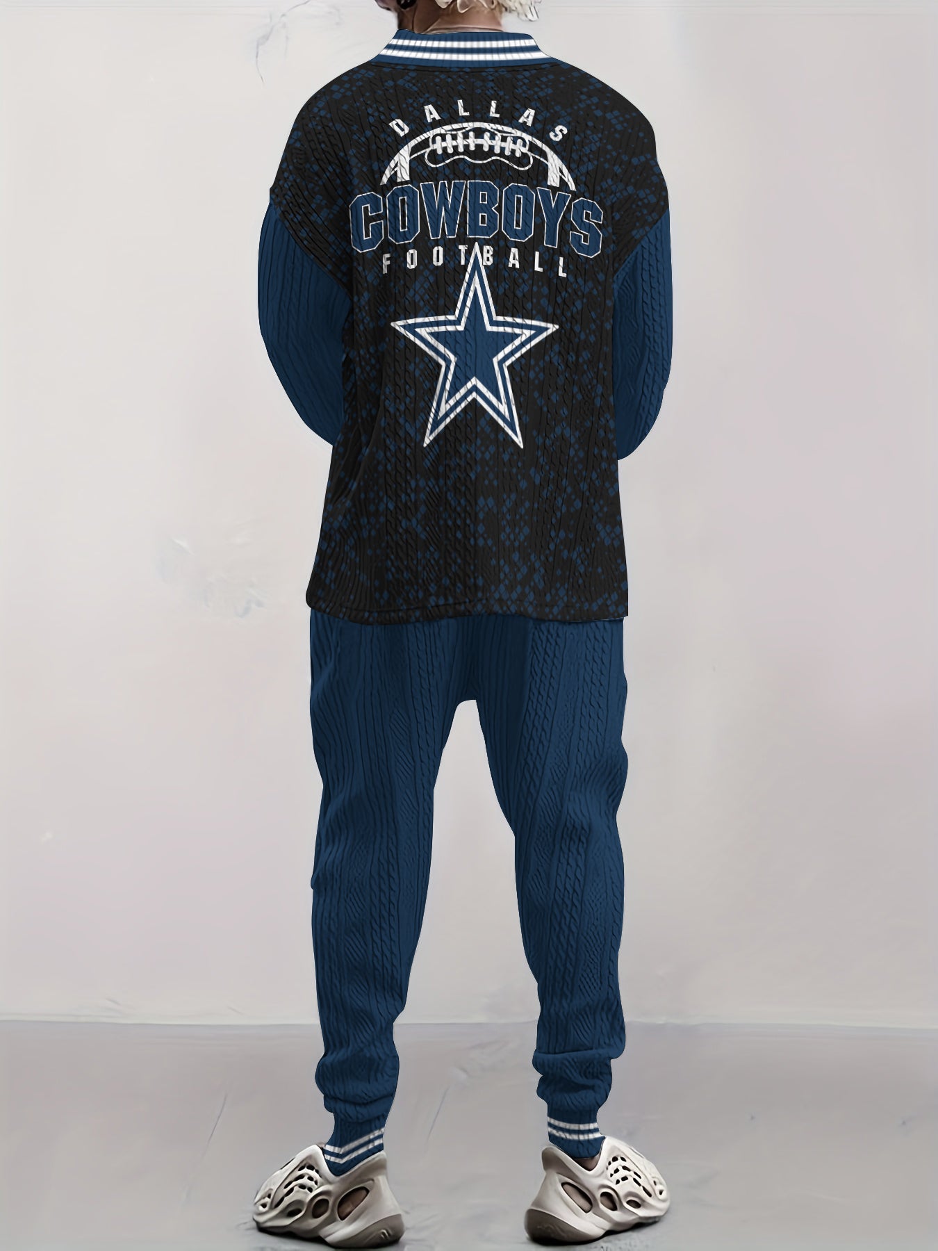 Dallas Cowboys  Classic All-Season Long Sleeve V-Neck Pullover Sweater